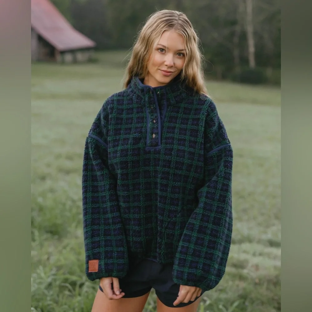 Eleven Eleven - Plaid Fleece Pullover - Picture 1 of 6